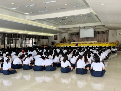 76223887-A01A-47FA-8672-CB1102D6BAF7.jpg